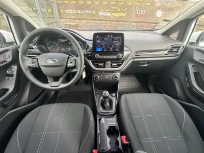 Ford Fiesta 2021 - 14500 EUR, 87990 km - AUTO.MOTO.pt - 87990km - foto 10 de 12