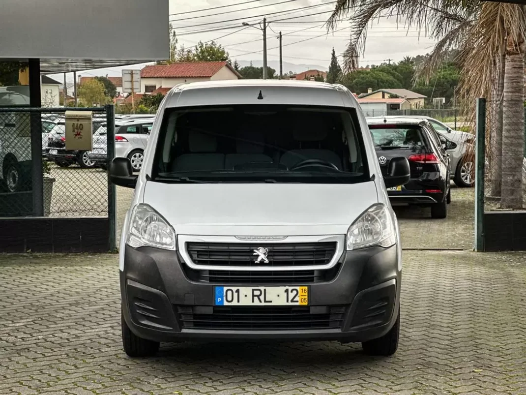 Peugeot PARTNER 1.6 HDI L2 2016 - 10890 EUR, 207000 km - AUTO.MOTO.pt - 207000km - foto 3 de 11