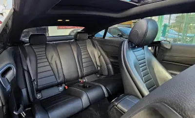 Mercedes-Benz E 220 2017 - 34999 EUR, 180000 km - AUTO.MOTO.pt - 180000km - foto 8 de 45