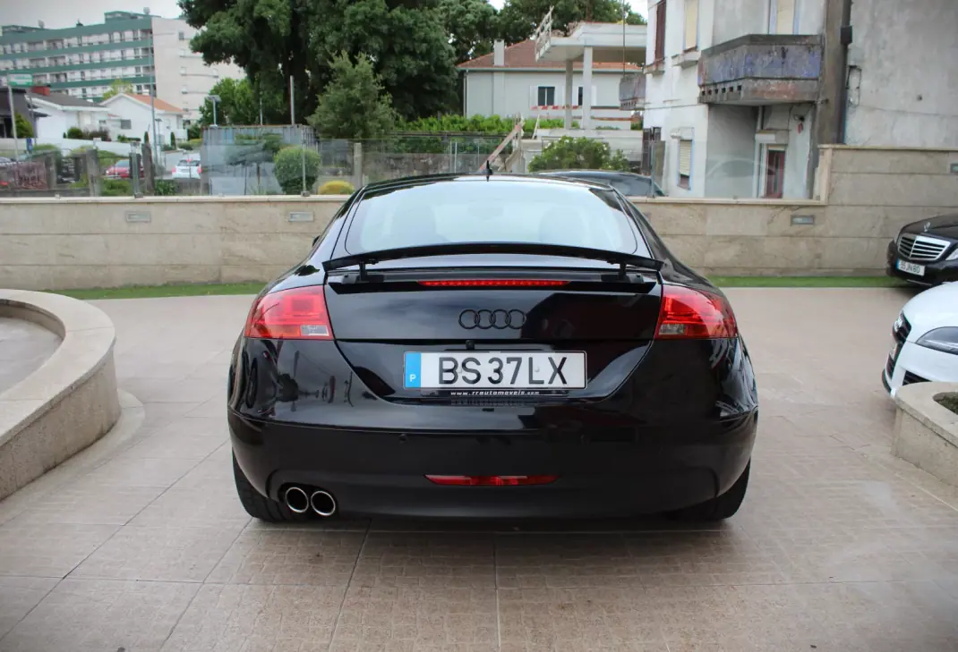 Audi TT Coupé 2009 - 14990 EUR, 207000 km - 207000km - foto 23 de 24