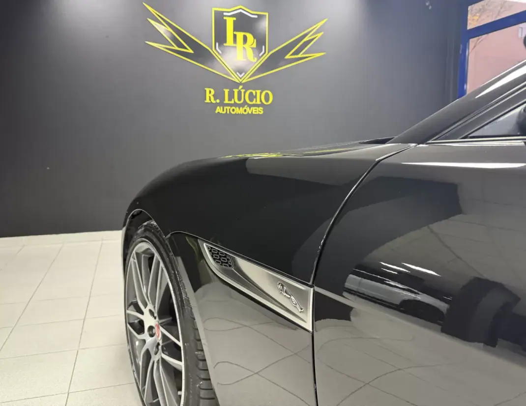 Jaguar F-Type 2021 - 60000 EUR, 42001 km - AUTO.MOTO.pt - 42001km - foto 31 de 56