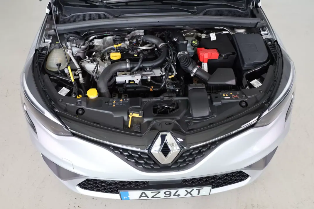 Renault Clio 2023 - 15950 EUR, 52147 km - AUTO.MOTO.pt - 52147km - foto 9 de 45