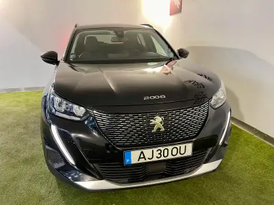 Peugeot 2008 2021 - 16950 EUR, 182000 km - AUTO.MOTO.pt - 182000km - foto 3 de 32