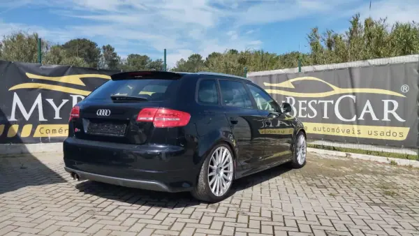 Audi S3 Sportback 2009 - 16900 EUR, 230000 km - AUTO.MOTO.pt - 230000km - foto 4 de 9