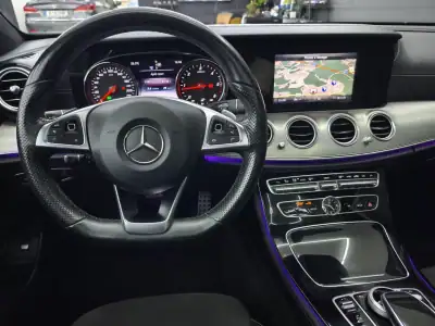 Mercedes-Benz E 220 2018 - 32950 EUR, 118099 km - AUTO.MOTO.pt - 118099km - foto 28 de 48