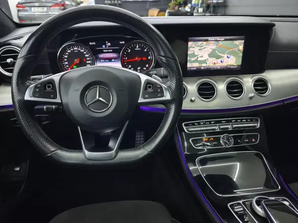 Mercedes-Benz E 220 2018 - 32950 EUR, 118099 km - AUTO.MOTO.pt - 118099km - foto 28 de 48