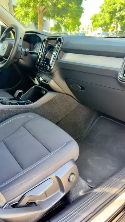 Volvo XC 40 2021 - 25990 EUR, 131254 km - 131254km - foto 15 de 23