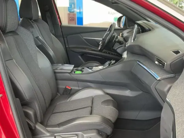 Peugeot 3008 2018 - 19450 EUR, 130626 km - AUTO.MOTO.pt - 130626km - foto 9 de 15