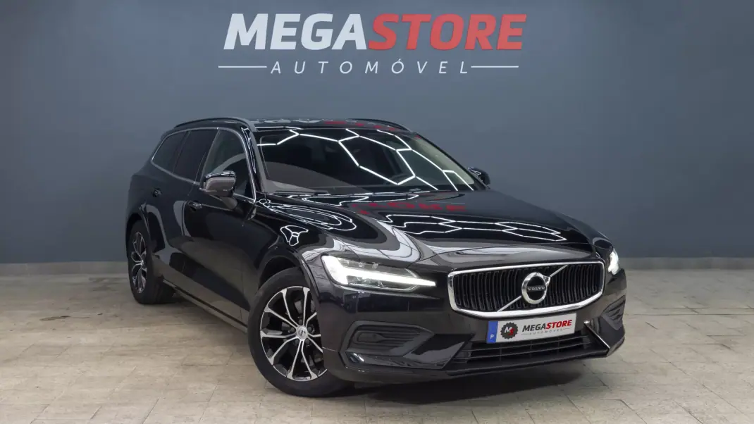 Volvo V60 2021 - 26900 EUR, 99000 km - AUTO.MOTO.pt - 99000km - foto 1 de 36