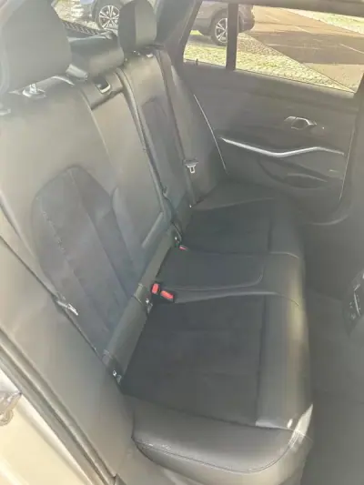 BMW 330 2019 - 30000 EUR, 206305 km - AUTO.MOTO.pt - 206305km - foto 17 de 43