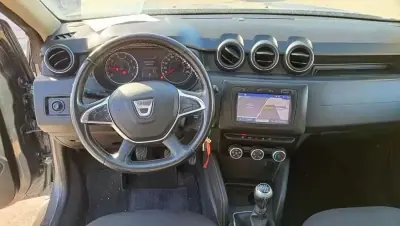 Dacia Duster 2019 - 13999 EUR, 140000 km - AUTO.MOTO.pt - 140000km - foto 4 de 15