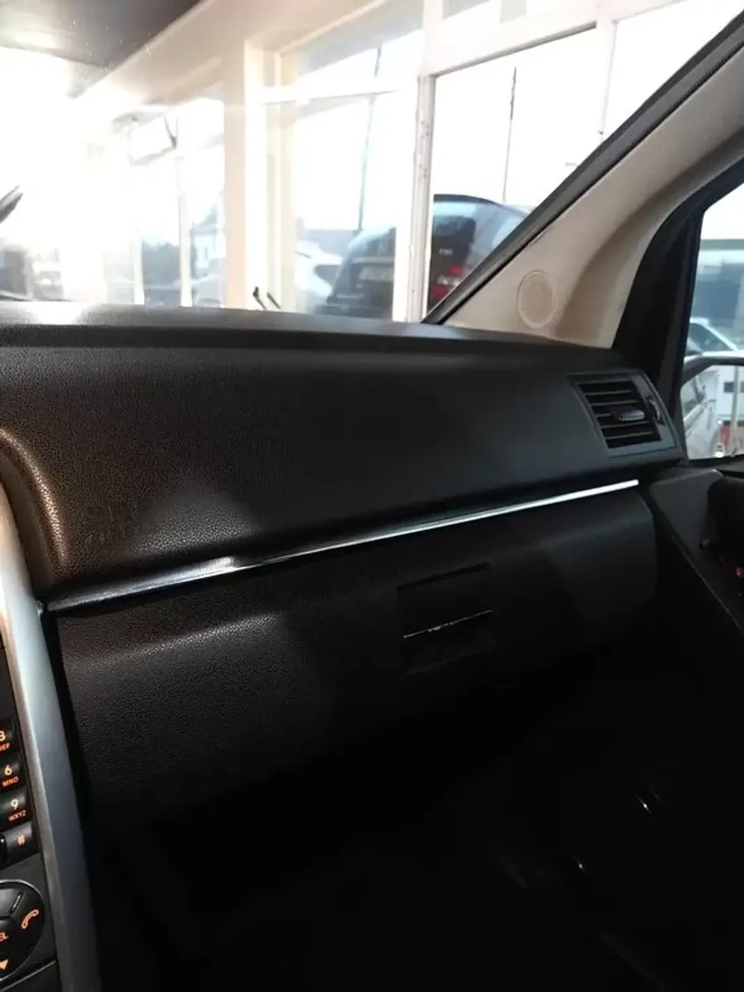 Mercedes-Benz B 200 2005 - 7250 EUR, 226300 km - AUTO.MOTO.pt - 226300km - foto 30 de 33