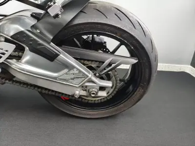 BMW S 1000 RR 2011 - 10500 EUR, 63000 km - AUTO.MOTO.pt - 63000km - foto 23 de 29
