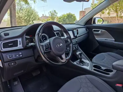 Kia Niro 2019 - 17900 EUR, 74459 km - 74459km - foto 8 de 26