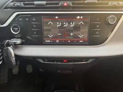 Citroën C4 Spacetourer 2020 - 16700 EUR, 124190 km - AUTO.MOTO.pt - 124190km - foto 16 de 26
