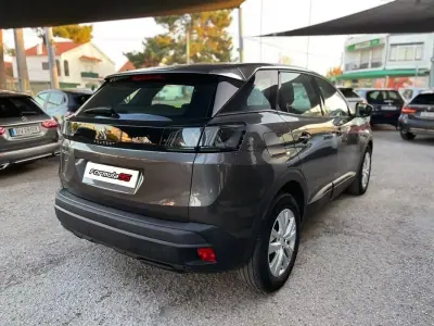 Peugeot 3008 2021 - 21900 EUR, 77710 km - AUTO.MOTO.pt - 77710km - foto 6 de 10