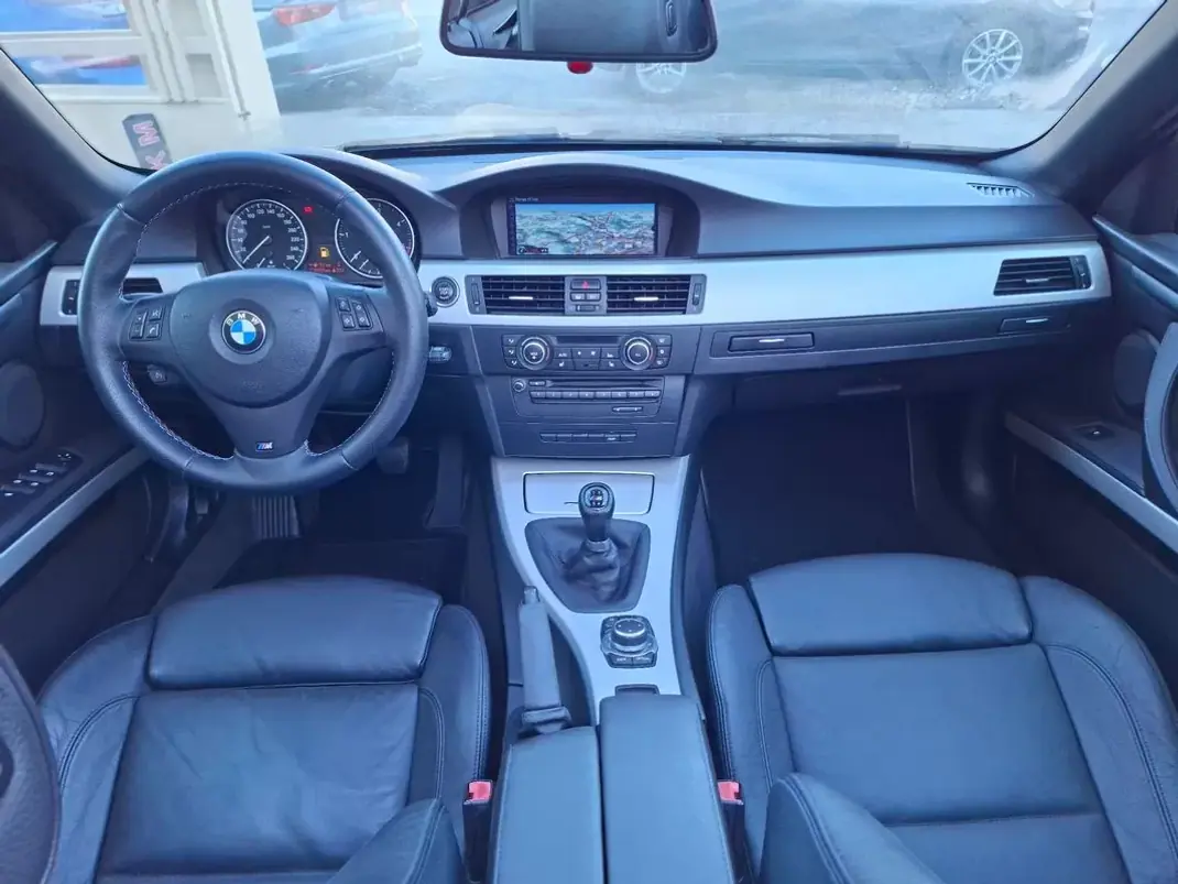 BMW 320 2010 - 15900 EUR, 220000 km - AUTO.MOTO.pt - 220000km - foto 29 de 42