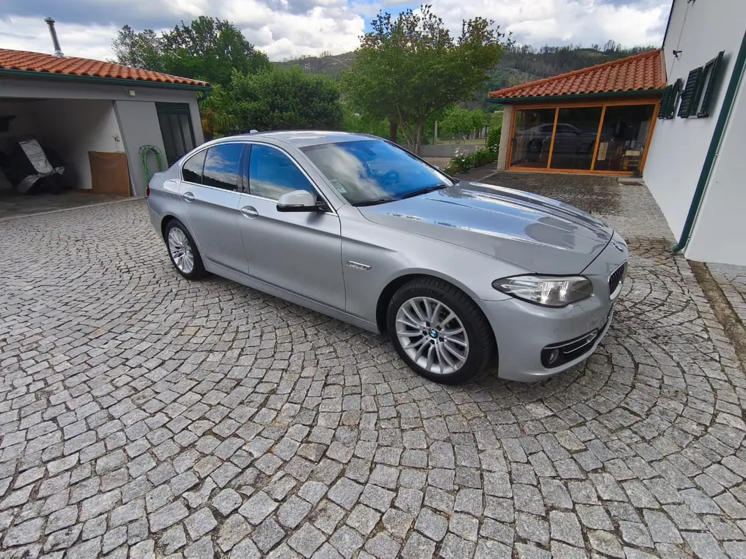 BMW 520 2015 - 21000 EUR, 149667 km - AUTO.MOTO.pt - 149667km - foto 2 de 10