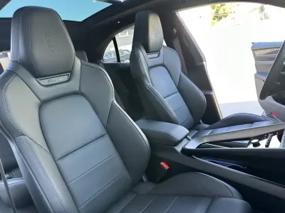 Porsche Macan 2025 - 127000 EUR, 12000 km - AUTO.MOTO.pt - 12000km - foto 71 de 80