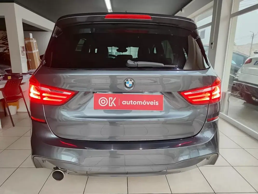 BMW 218 Gran Tourer 2015 - 17250 EUR, 190800 km - AUTO.MOTO.pt - 190800km - foto 7 de 35