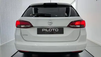Opel Astra Sports Tourer 2019 - 9250 EUR, 203133 km - AUTO.MOTO.pt - 203133km - foto 8 de 28