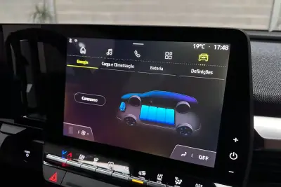 Renault Mégane E-Tech 2023 - 20950 EUR, 72823 km - AUTO.MOTO.pt - 72823km - foto 24 de 37
