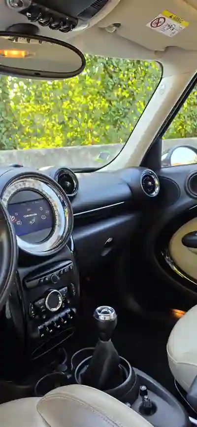 MINI Countryman 2014 - 13000 EUR, 128128 km - AUTO.MOTO.pt - 128128km - foto 4 de 13