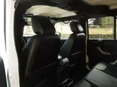 Jeep Wrangler Unlimited 2017 - 46900 EUR, 158085 km - AUTO.MOTO.pt - 158085km - foto 23 de 25