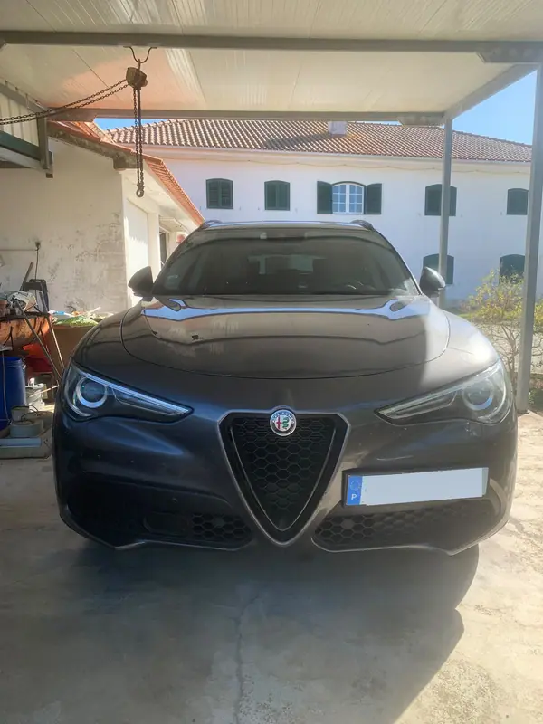 Alfa Romeo Stelvio 2020