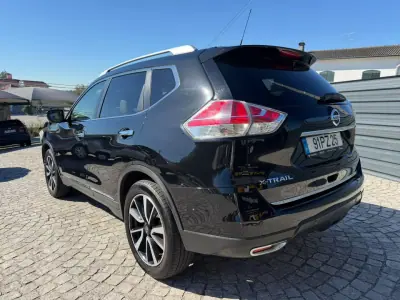 Nissan X-Trail 2015 - 19900 EUR, 171000 km - foto 4 de 39