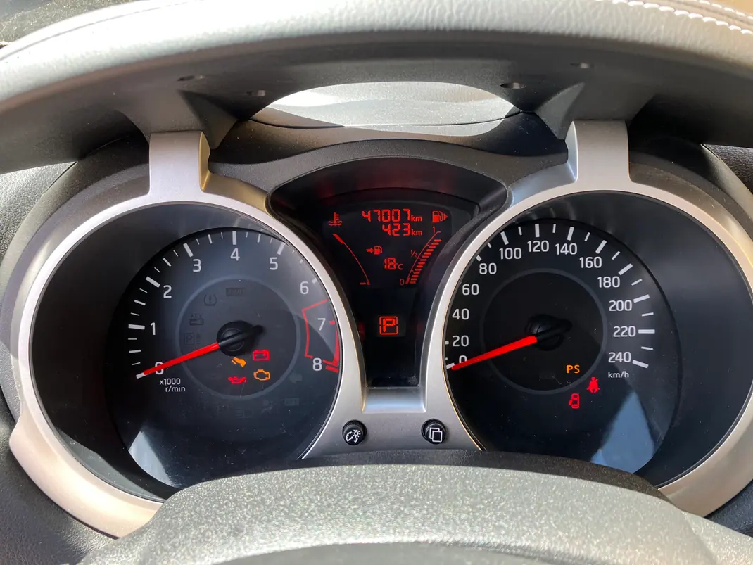 Nissan Juke 2016 - 13500 EUR, 47007 km - AUTO.MOTO.pt - 47007km - foto 5 de 15