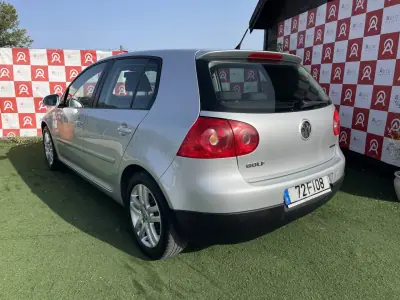 Volkswagen Golf 2008 - 7990 EUR, 201630 km - AUTO.MOTO.pt - 201630km - foto 4 de 17