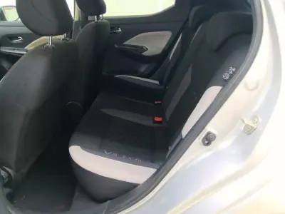 Nissan Micra 2019 - 13900 EUR, 63000 km - AUTO.MOTO.pt - 63000km - foto 9 de 10