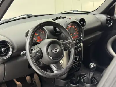 MINI Countryman 2015 - 13890 EUR, 149000 km - AUTO.MOTO.pt - 149000km - foto 22 de 25