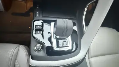 Jaguar E-Pace 2023 - 45500 EUR, 40380 km - AUTO.MOTO.pt - 40380km - foto 7 de 38
