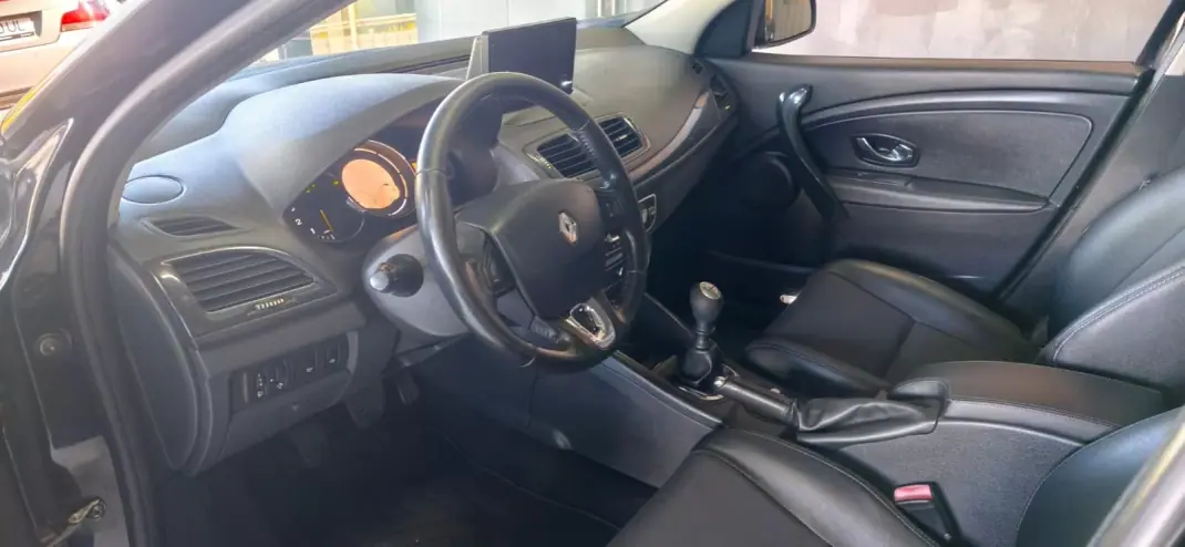 Renault Mégane Sport Tourer 2016 - 8500 EUR, 227919 km - 227919km - foto 7 de 9