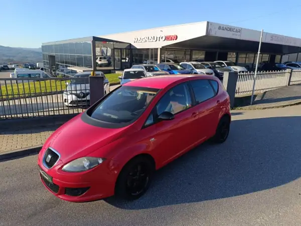SEAT Altea 2004 - 6000 EUR, 330000 km - AUTO.MOTO.pt - 330000km - foto 10 de 17
