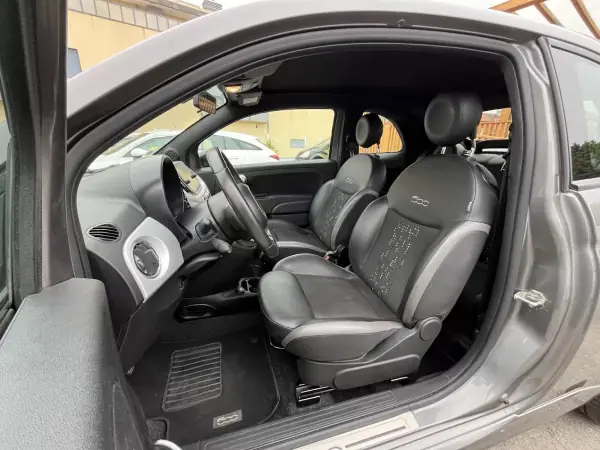 Fiat 500C 2021 - 11250 EUR, 111000 km - AUTO.MOTO.pt - 111000km - foto 22 de 36