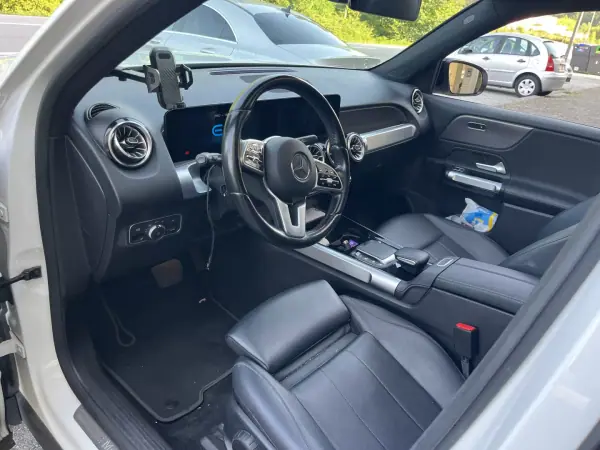 Mercedes-Benz EQB 2022 - 32900 EUR, 150000 km - AUTO.MOTO.pt - 150000km - foto 7 de 15