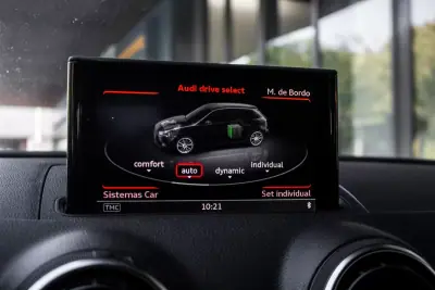 Audi A3 Sportback 2015 - 13490 EUR, 252393 km - AUTO.MOTO.pt - 252393km - foto 33 de 34