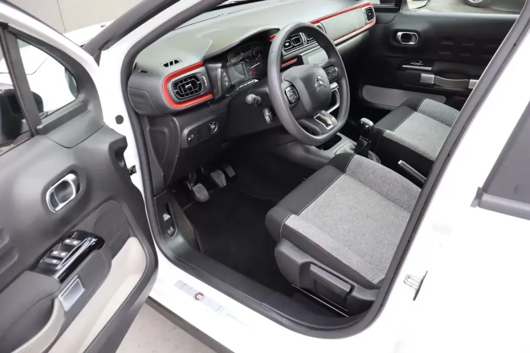 Citroën C3 2020 - 10250 EUR, 82257 km - AUTO.MOTO.pt - 82257km - foto 13 de 28