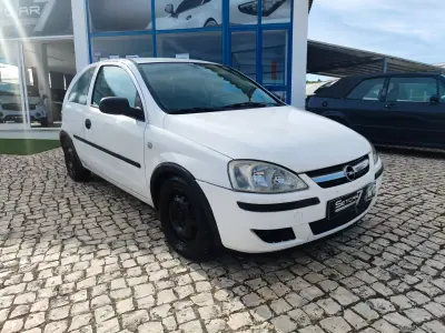 Opel Corsa 2006 - 2900 EUR, 277000 km - AUTO.MOTO.pt - 277000km - foto 6 de 17