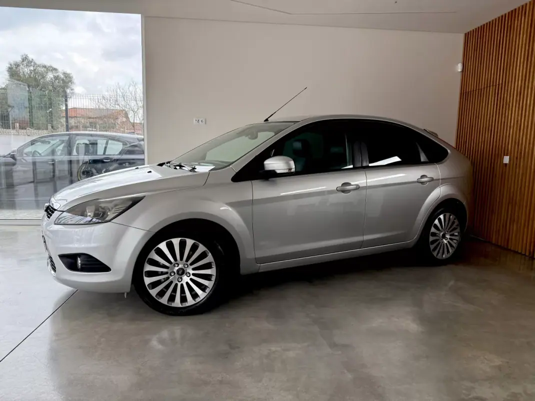 Ford Focus 2008 - 6250 EUR, 241000 km - AUTO.MOTO.pt - 241000km - foto 5 de 60