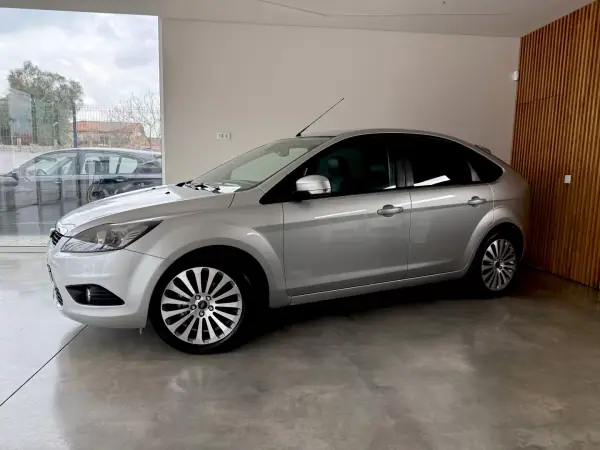 Ford Focus 2008 - 6250 EUR, 241000 km - AUTO.MOTO.pt - 241000km - foto 5 de 60