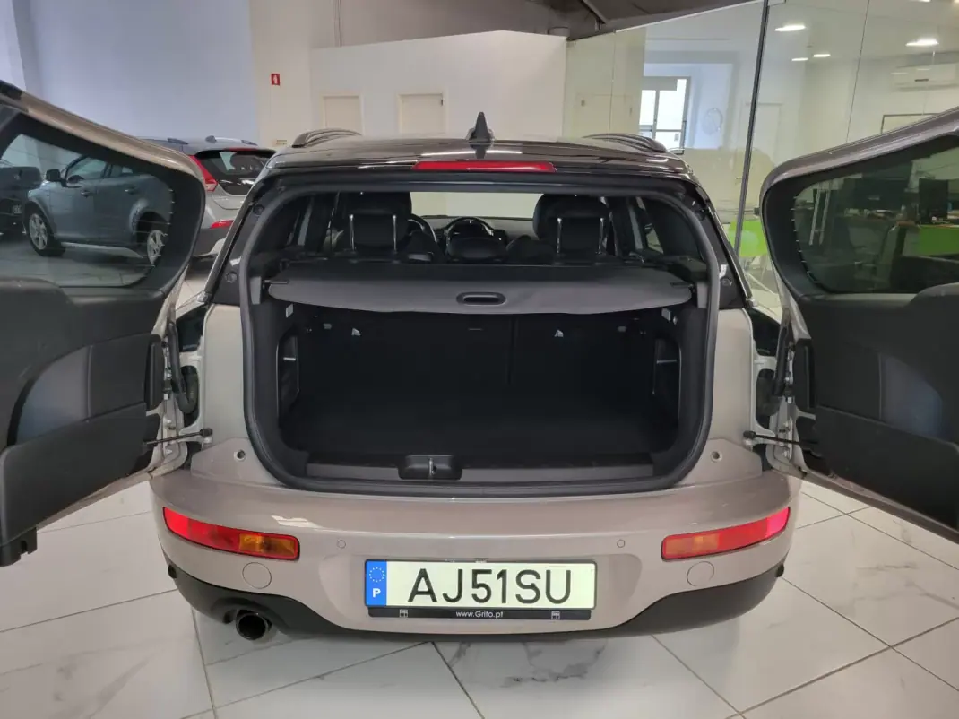MINI Clubman 2021 - 23800 EUR, 93000 km - AUTO.MOTO.pt - 93000km - foto 38 de 41