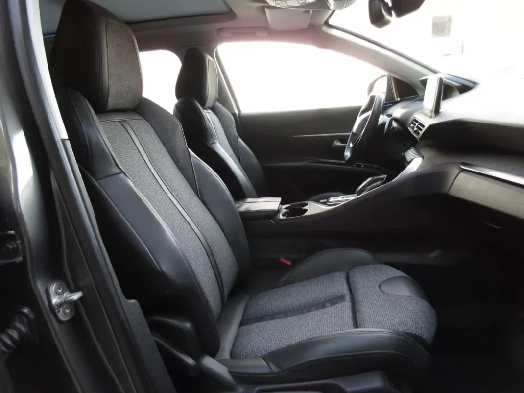 Peugeot 5008 2017 - 20490 EUR, 161000 km - AUTO.MOTO.pt - 161000km - foto 37 de 57