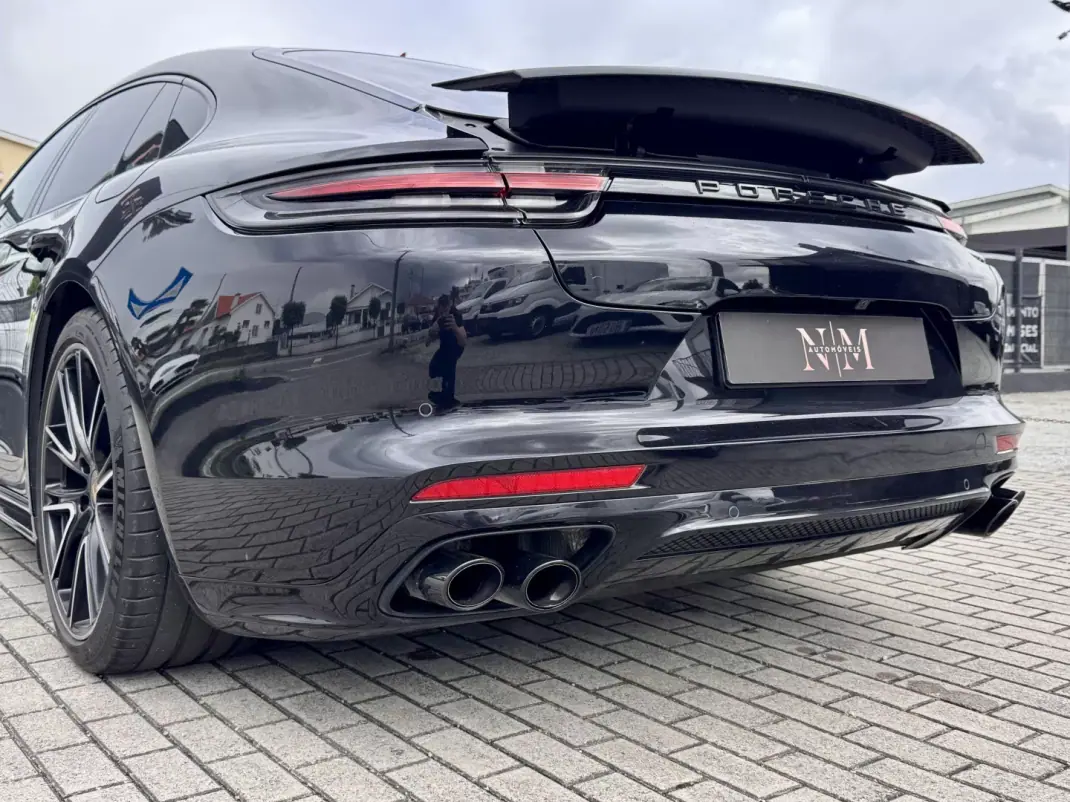 Porsche Panamera 2019 - 75990 EUR, 69000 km - AUTO.MOTO.pt - 69000km - foto 6 de 17