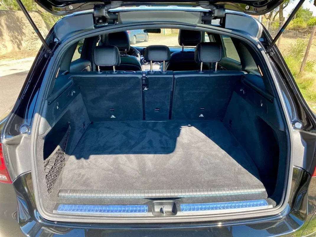 Mercedes-Benz GLC 300 2021 - 45900 EUR, 91900 km - AUTO.MOTO.pt - 91900km - foto 17 de 17