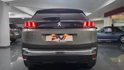 Peugeot 3008 2017 - 17990 EUR, 91000 km - AUTO.MOTO.pt - 91000km - foto 30 de 48