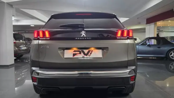 Peugeot 3008 2017 - 14990 EUR, 91000 km - AUTO.MOTO.pt - 91000km - foto 30 de 48